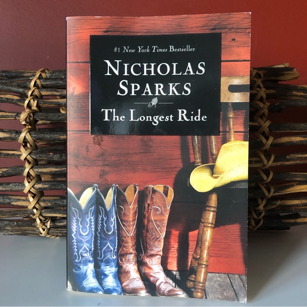 👛 (ANY 4/$20) Book Fiction THE LONGEST RIDE by Nicholas Sparks